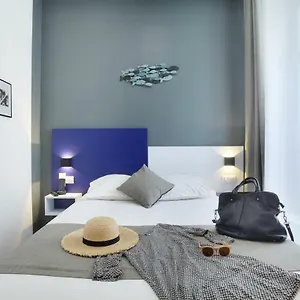 3* Szálloda Alcove