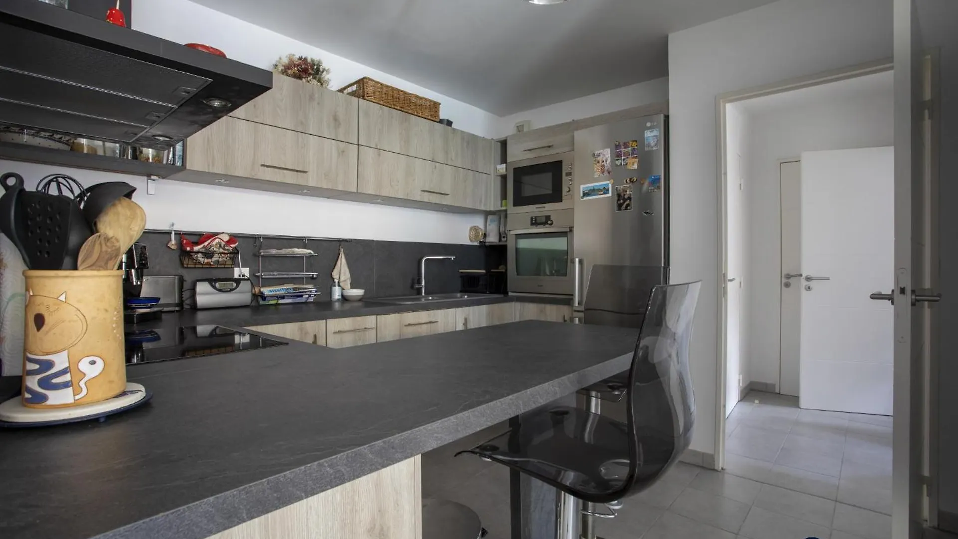 Air-Conditioned Apartment Near Liberation District Nice France