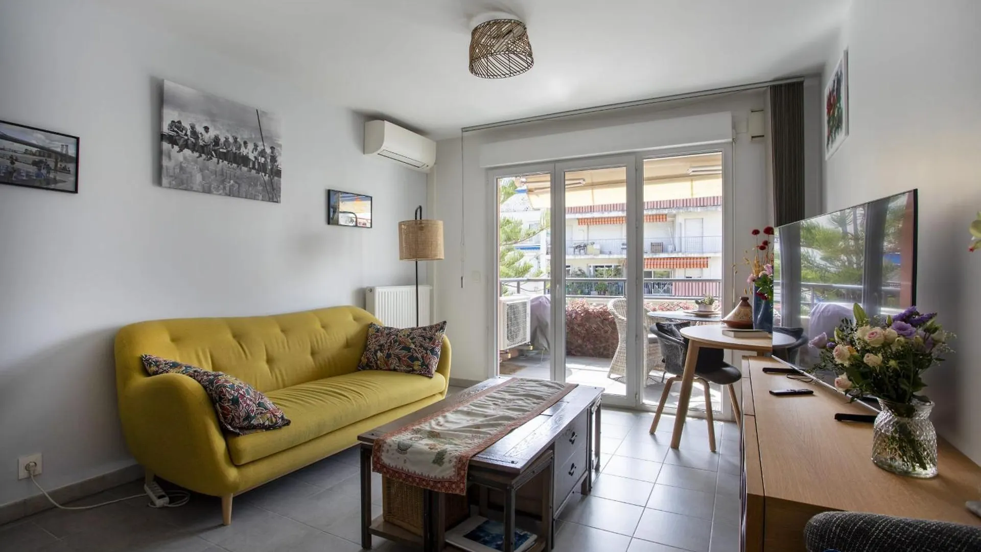 Air-Conditioned Apartment Near Liberation District Nice